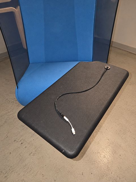 Image 4/7