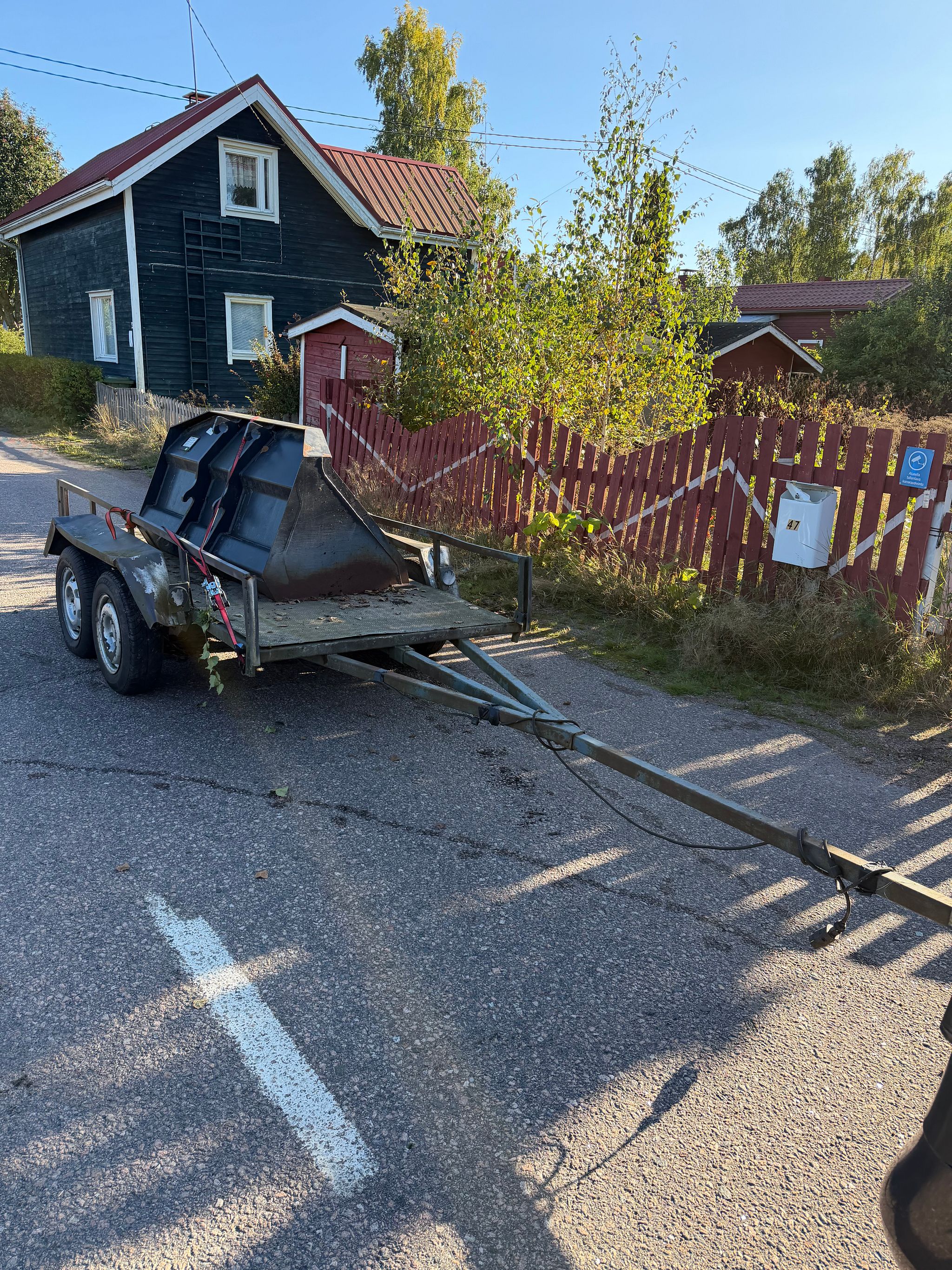 Image 6/6
