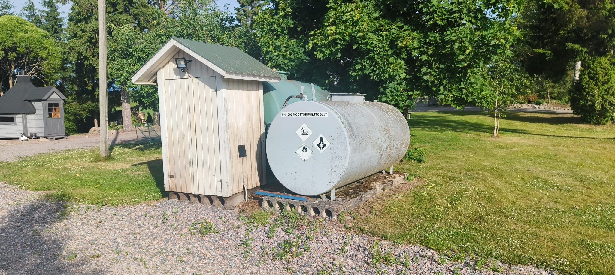 Image 1/10