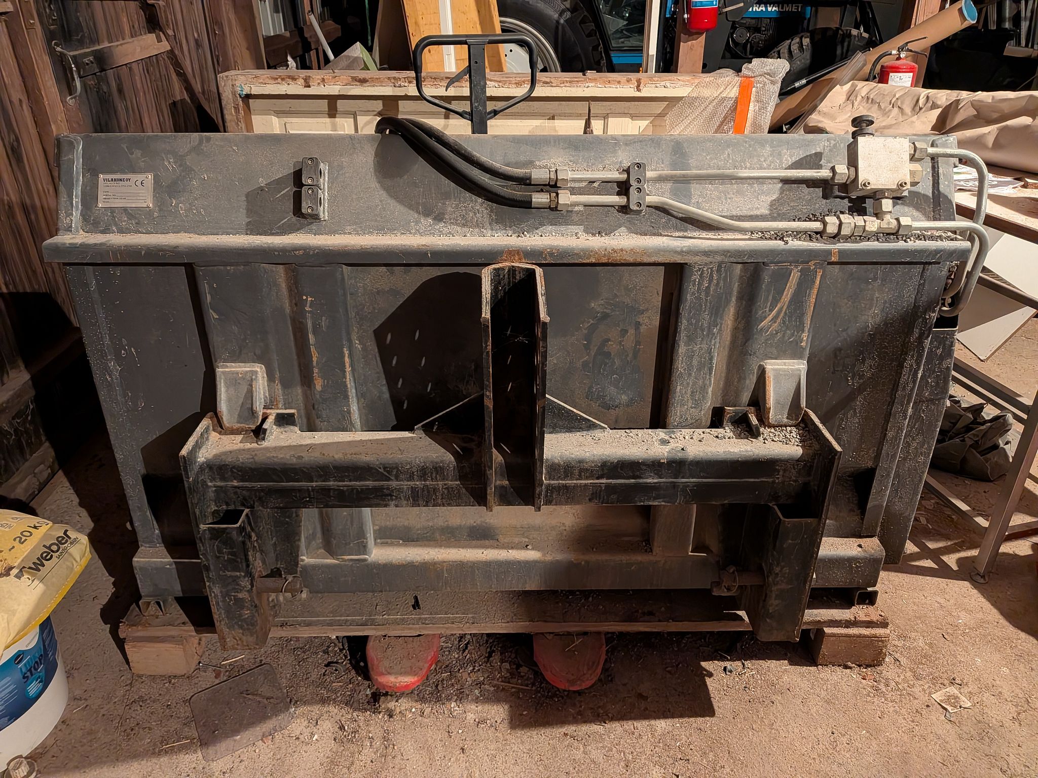 Image 3/4