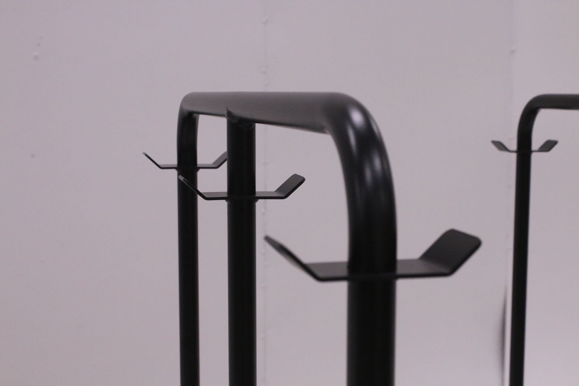 Image 6/8
