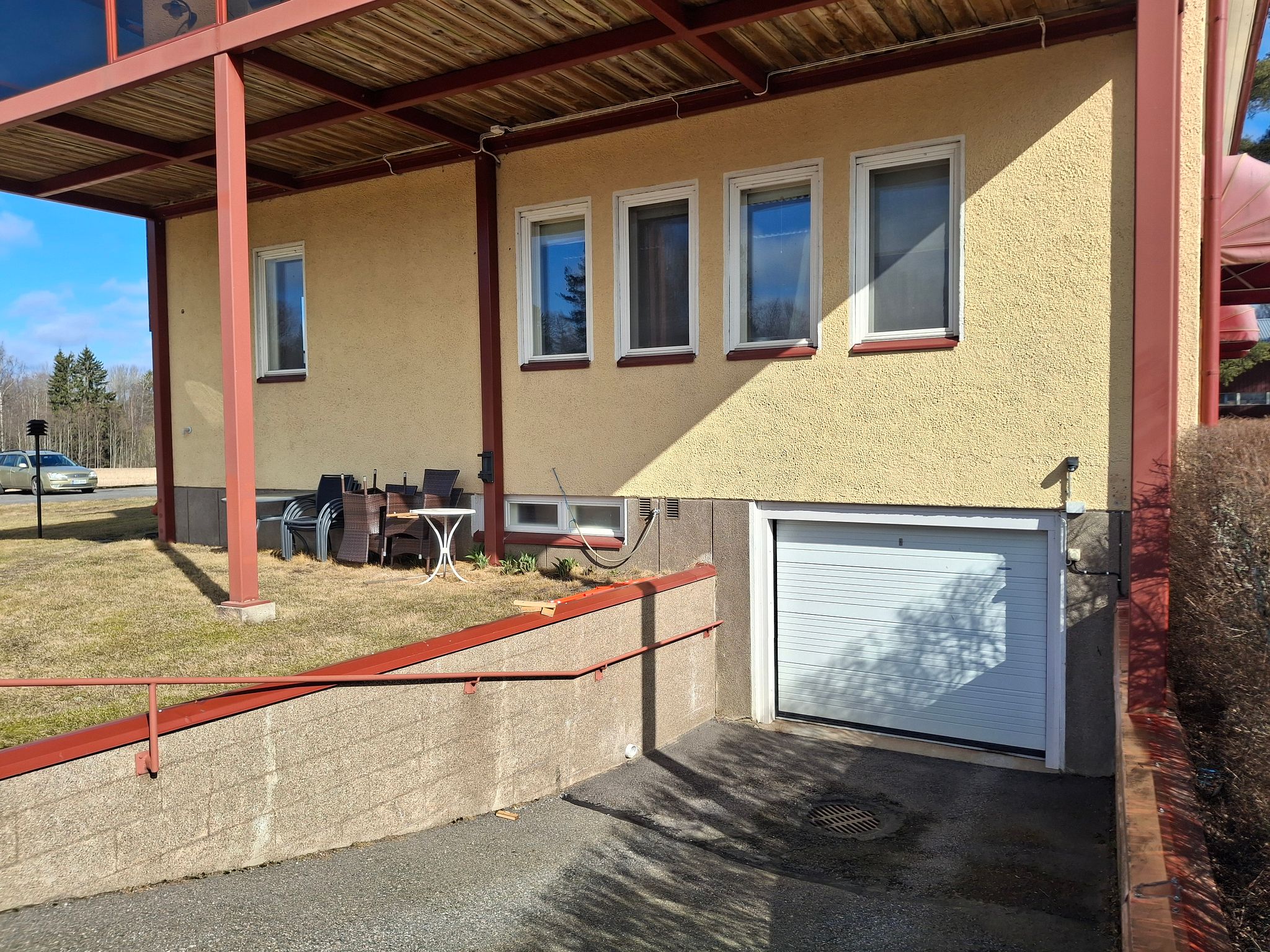 Image 3/28