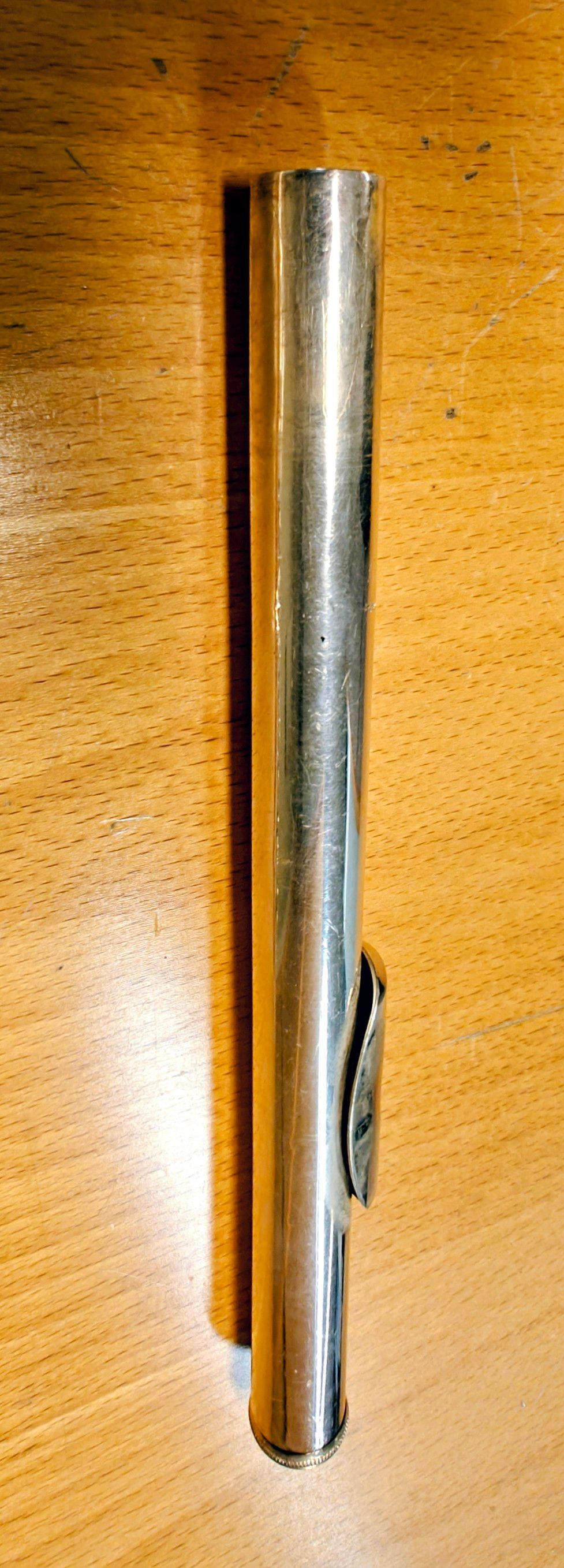 Image 8/12