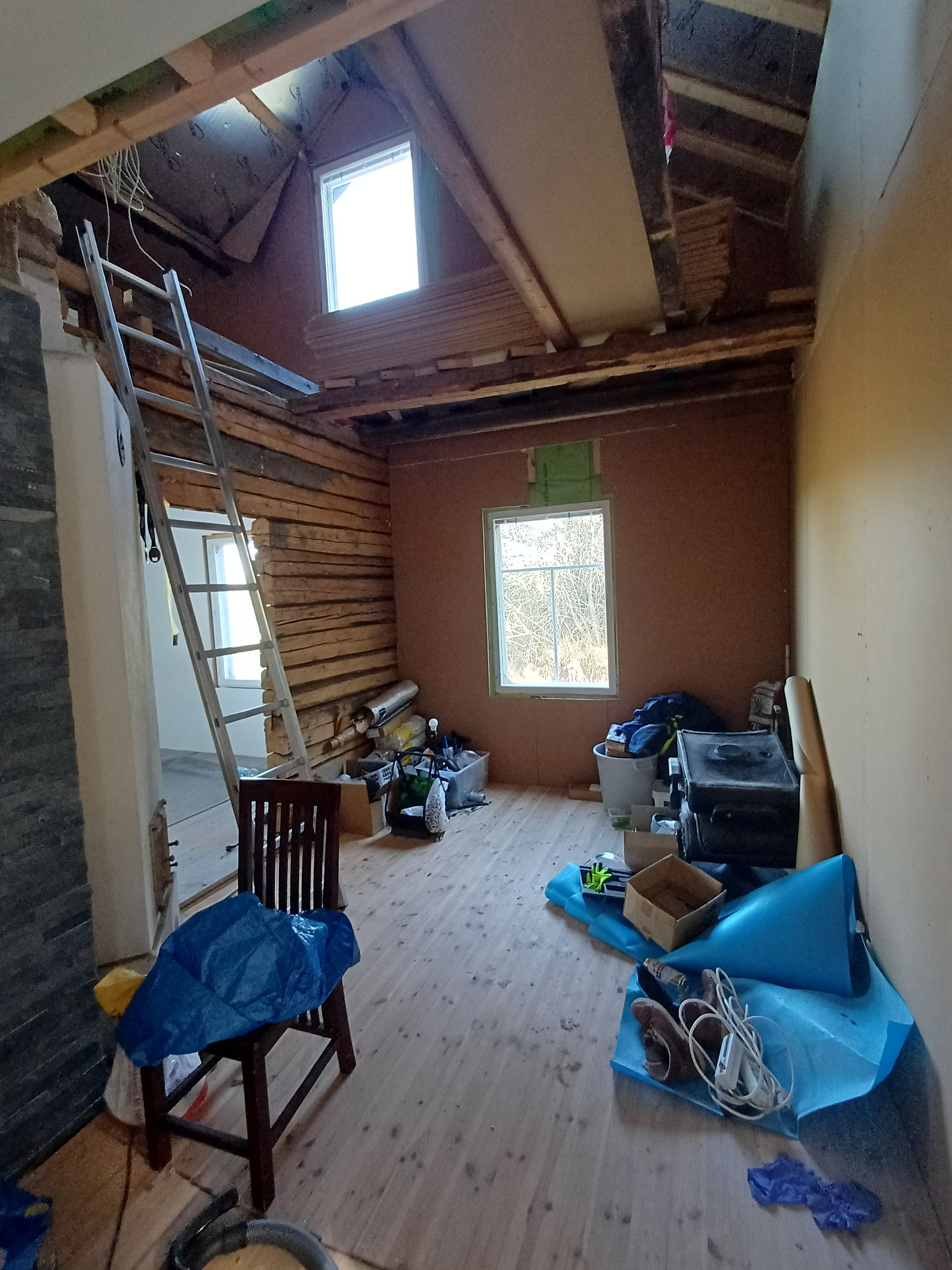 Image 8/28