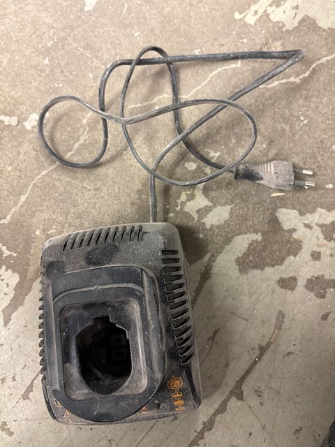 Image 11/73