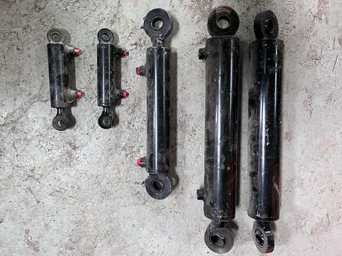 Image 2/6