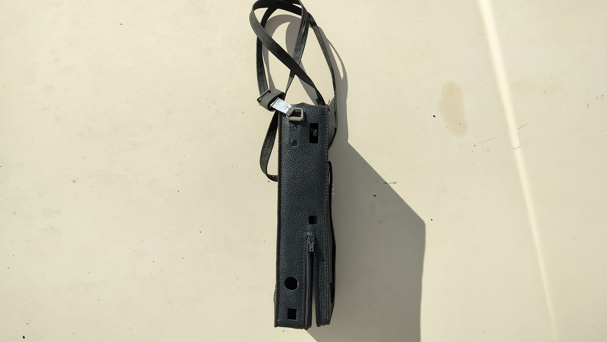 Image 23/28