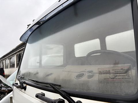 Image 6/35
