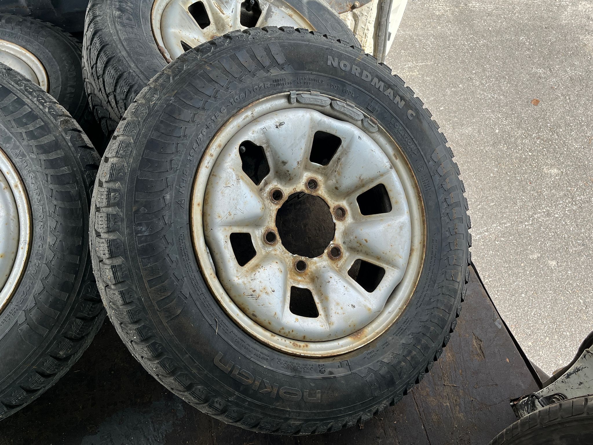 Image 12/57
