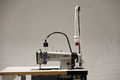 Image 4/28