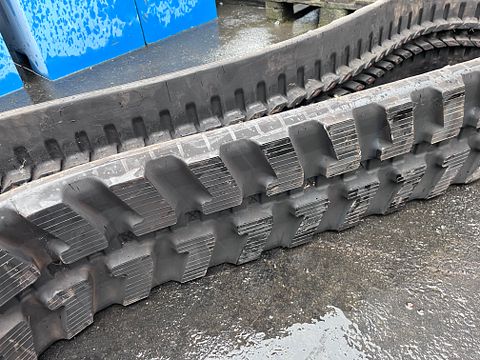 Image 1/4