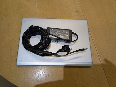 Image 10/10