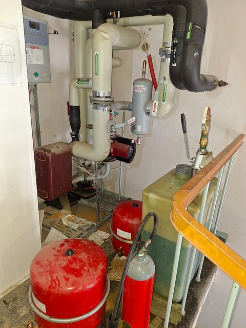 Image 23/40