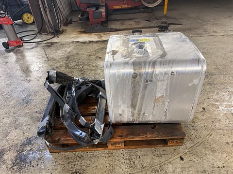 Image 6/6