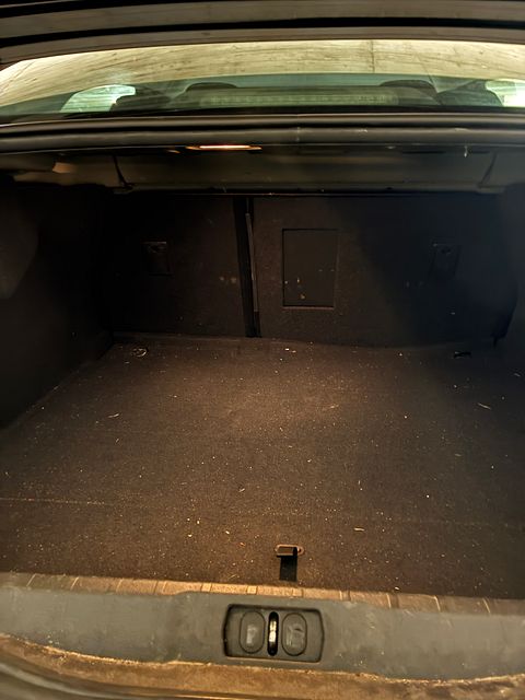 Image 7/12