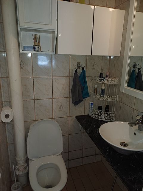 Image 17/28