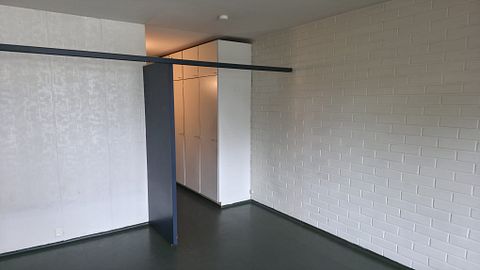 Image 6/24