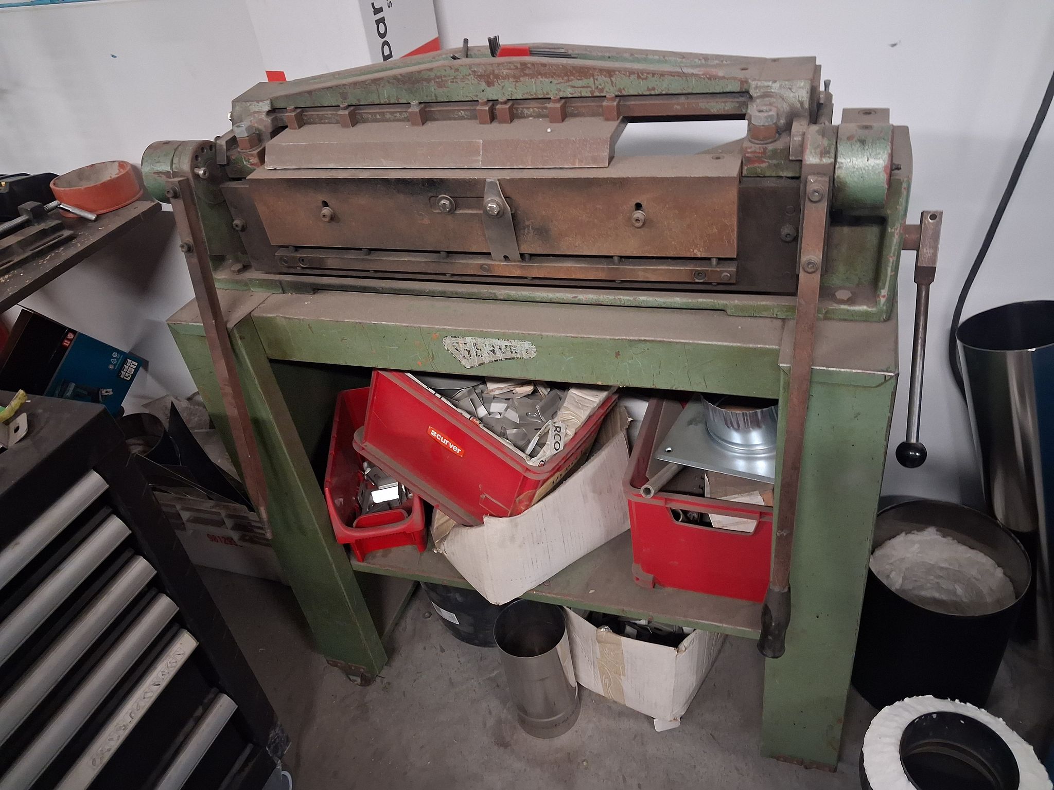Image 1/3