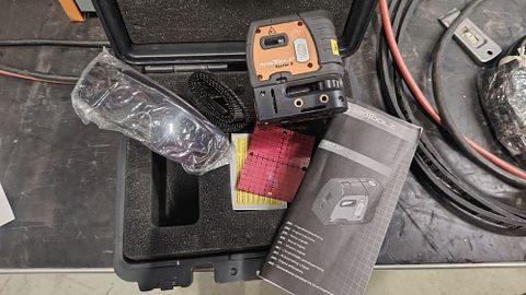 Image 1/5