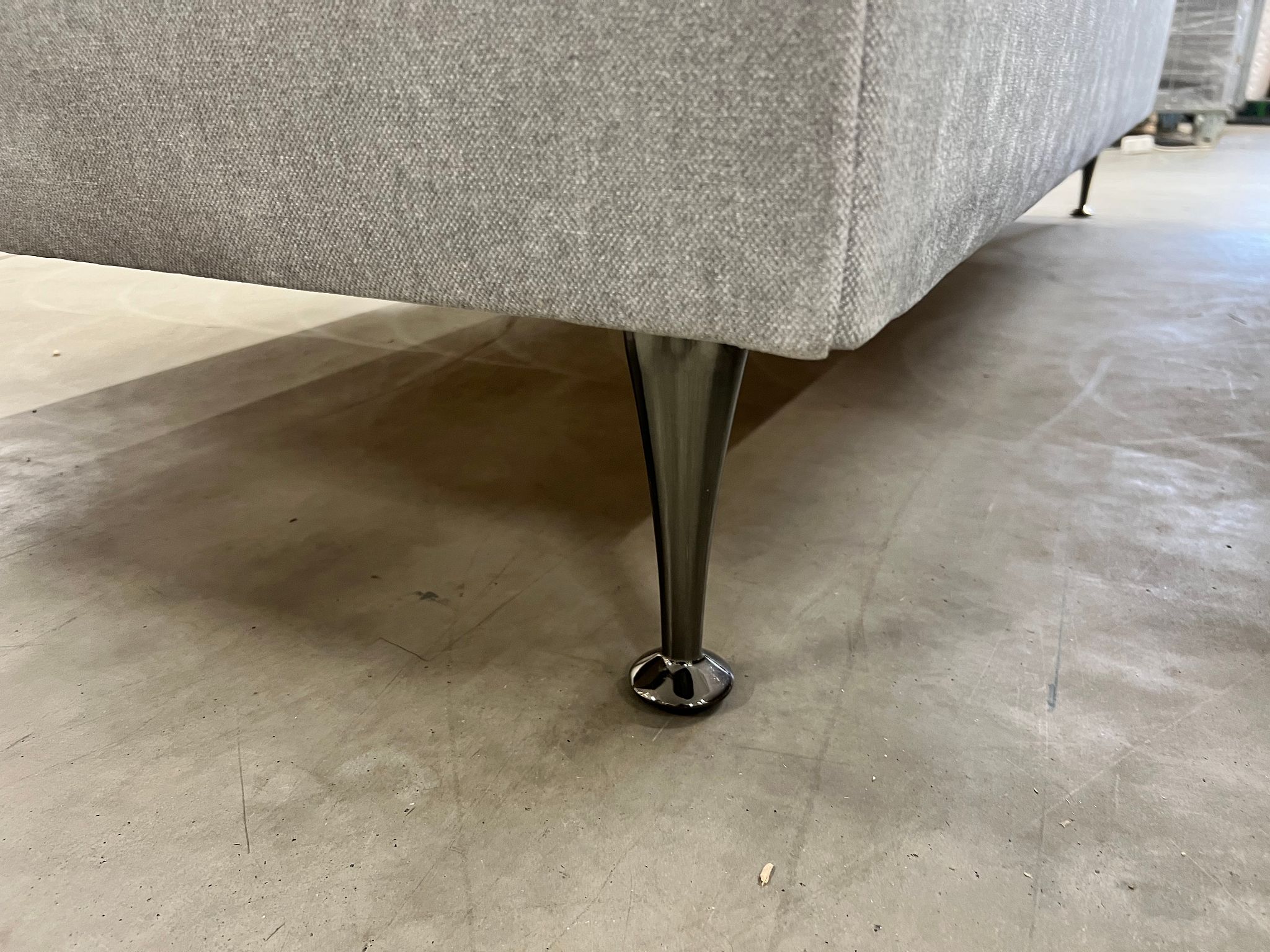 Image 3/12