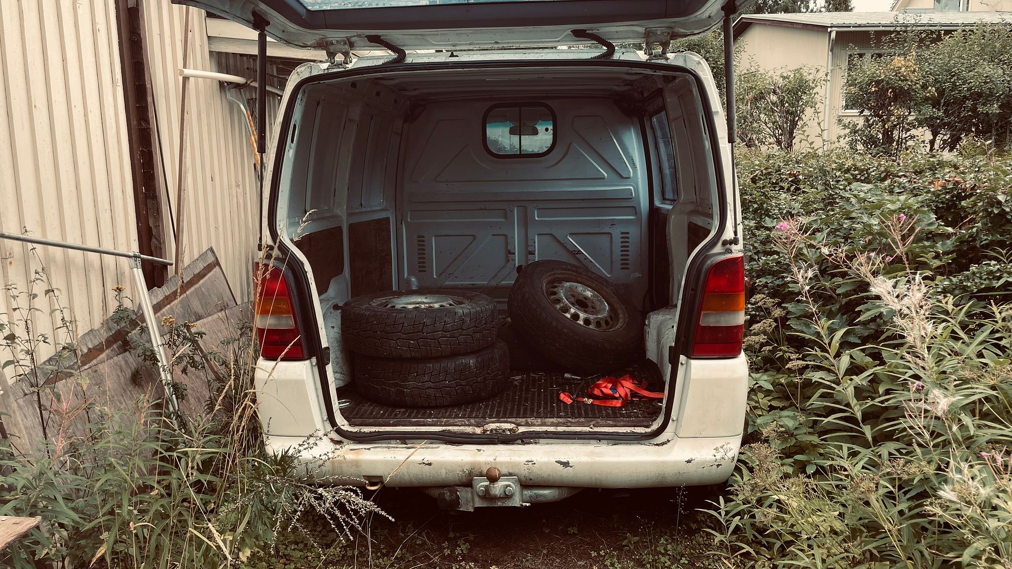 Image 5/10
