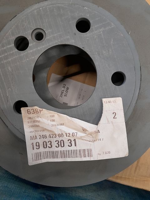 Image 11/26