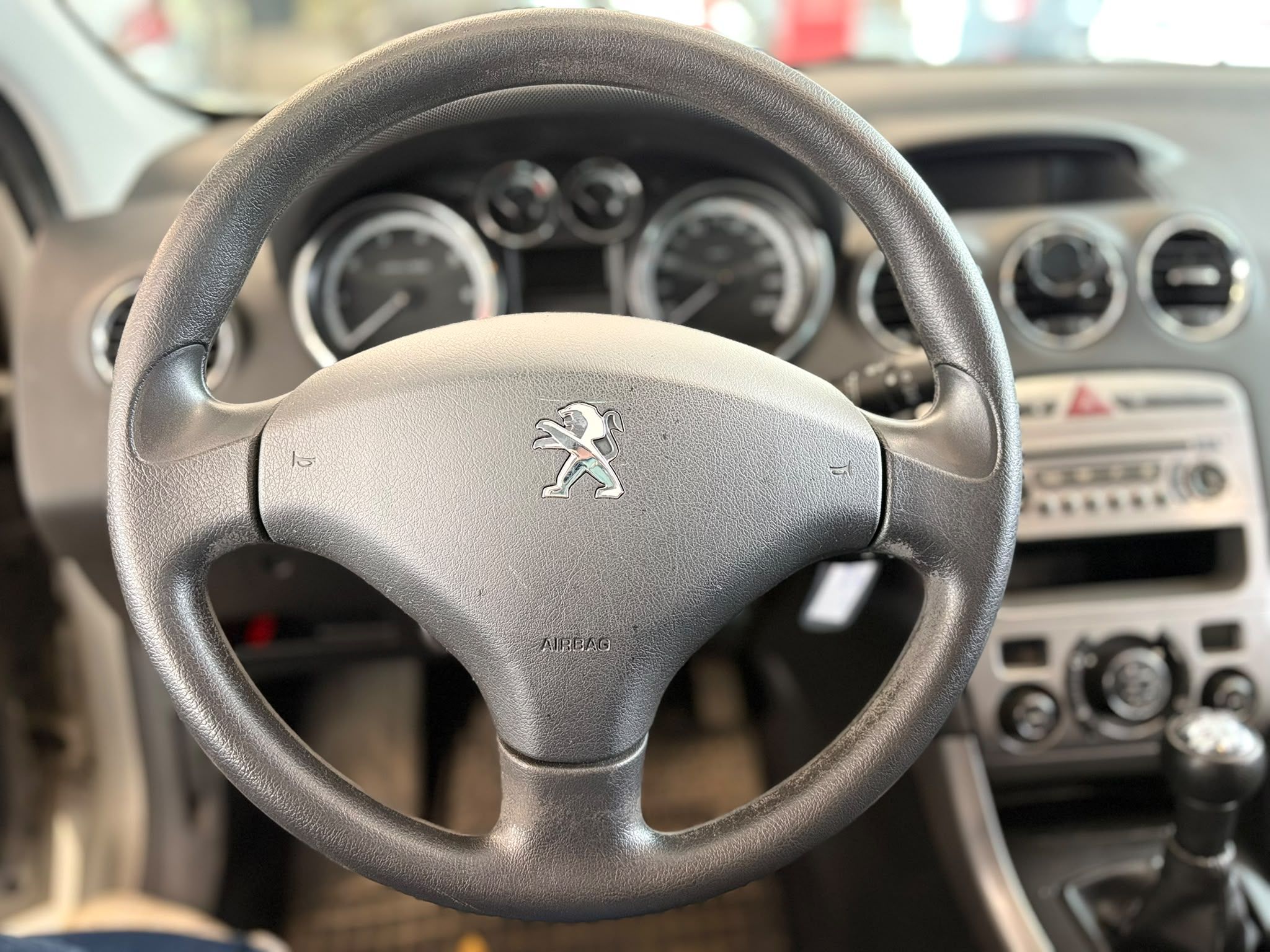 Image 9/46