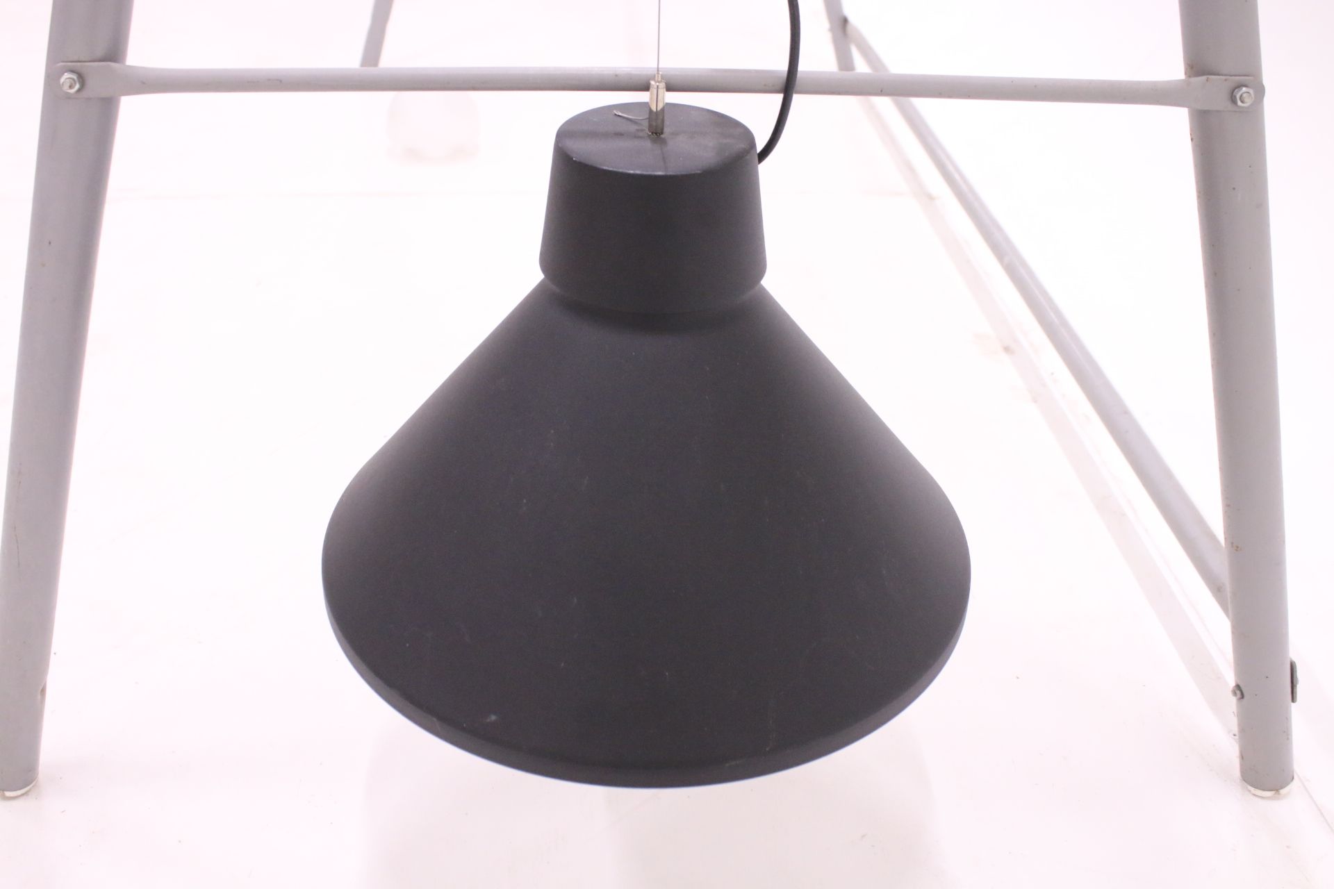 Image 4/8