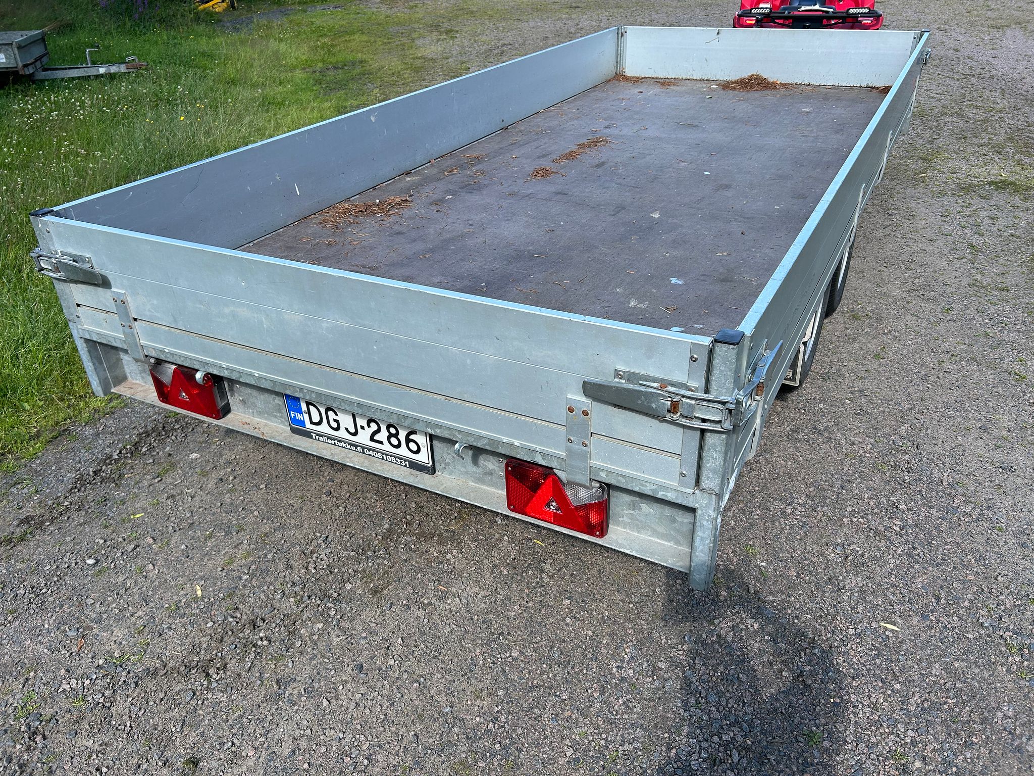 Image 3/6