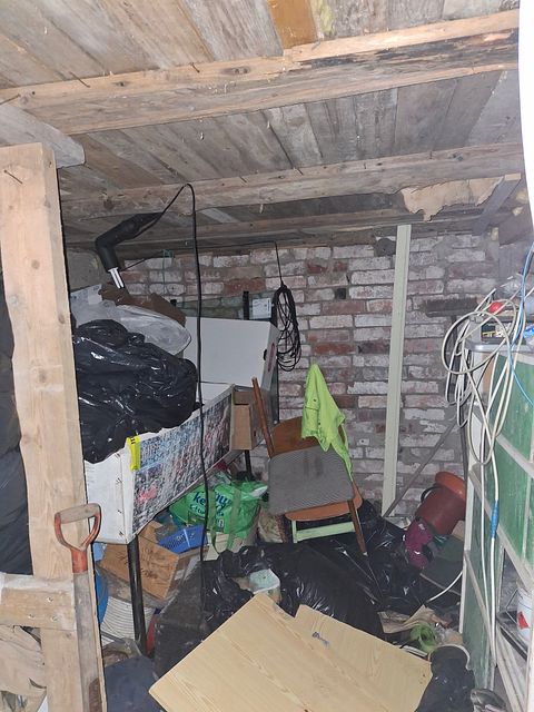 Image 31/40