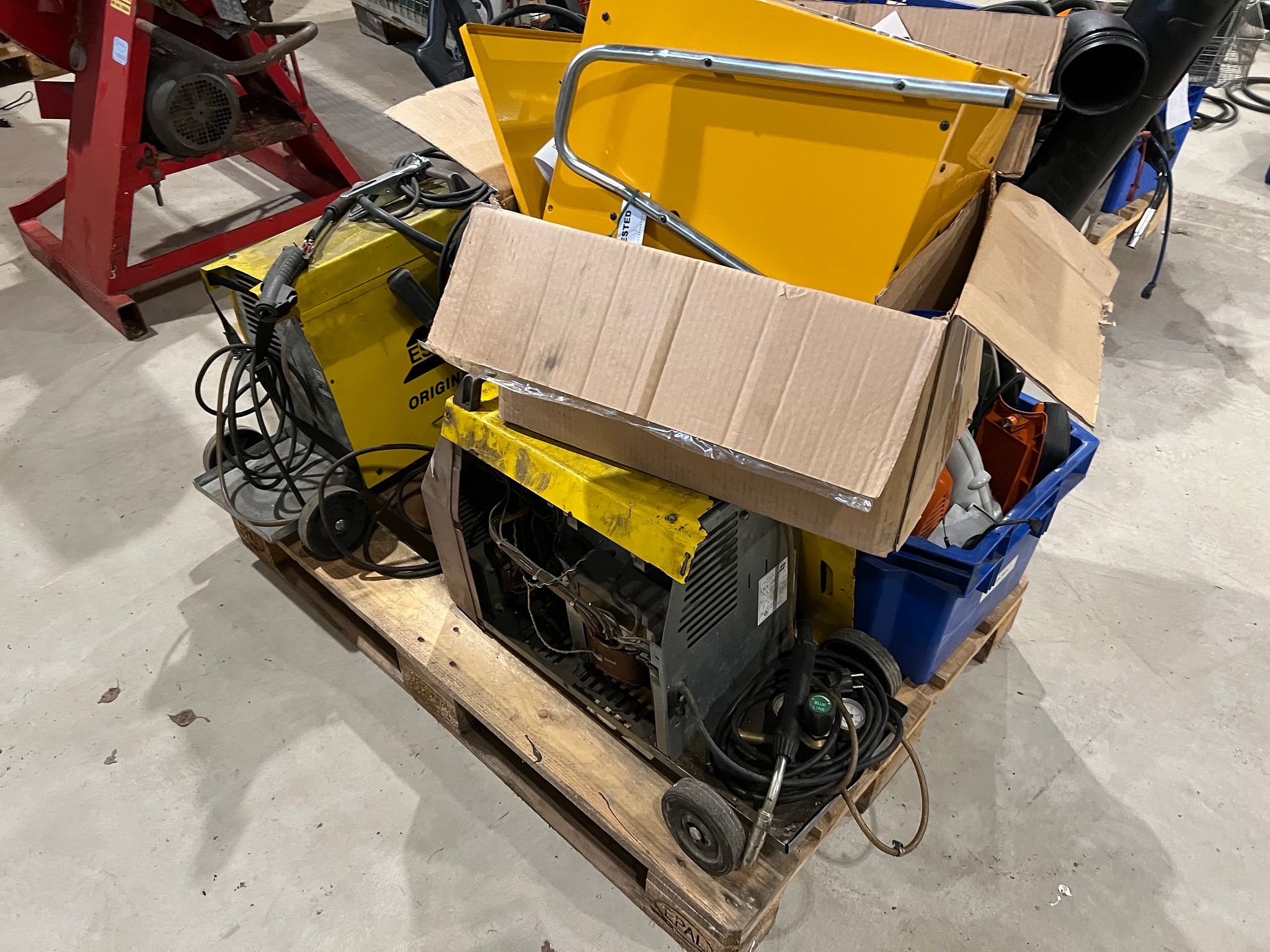 Image 3/14