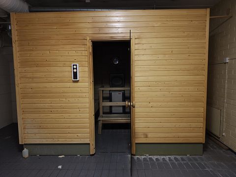 Image 22/78