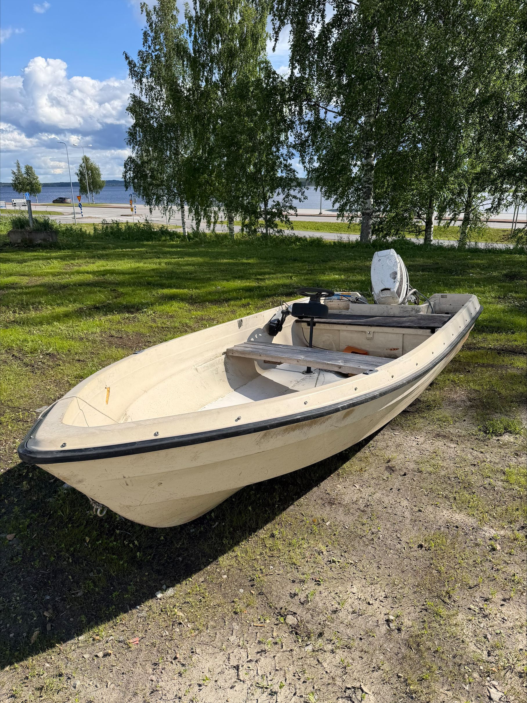 Image 1/4