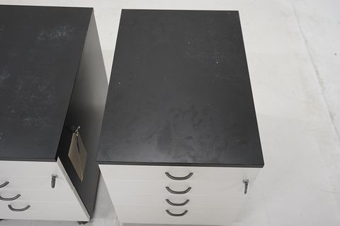 Image 5/10