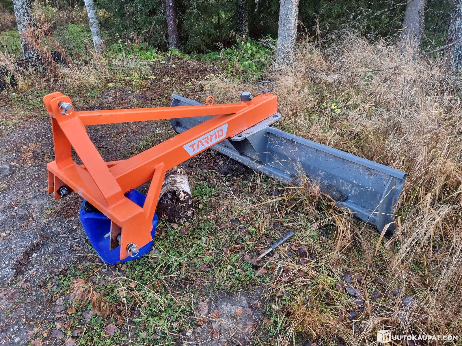 Per levy Takalana Tarmo 210 Sein joki Huutokaupat per-levy-takalana-tarmo-210-sein-joki-huutokaupat