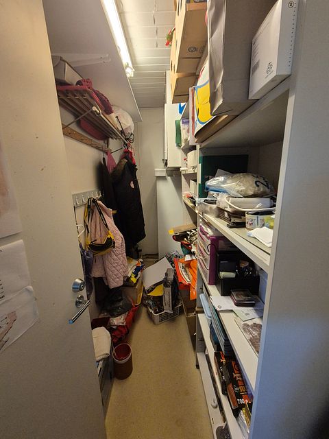 Image 33/40