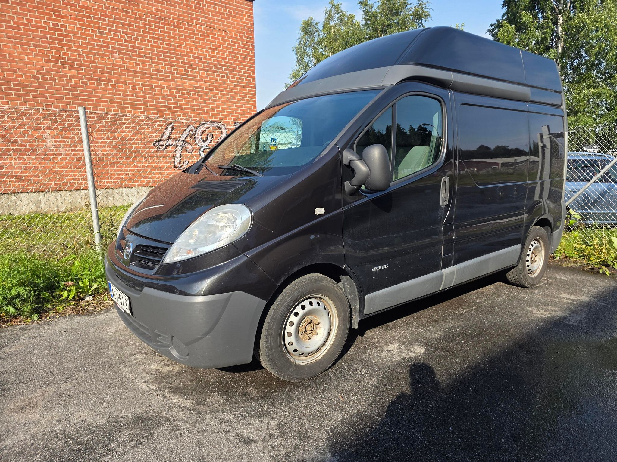 Image 1/25