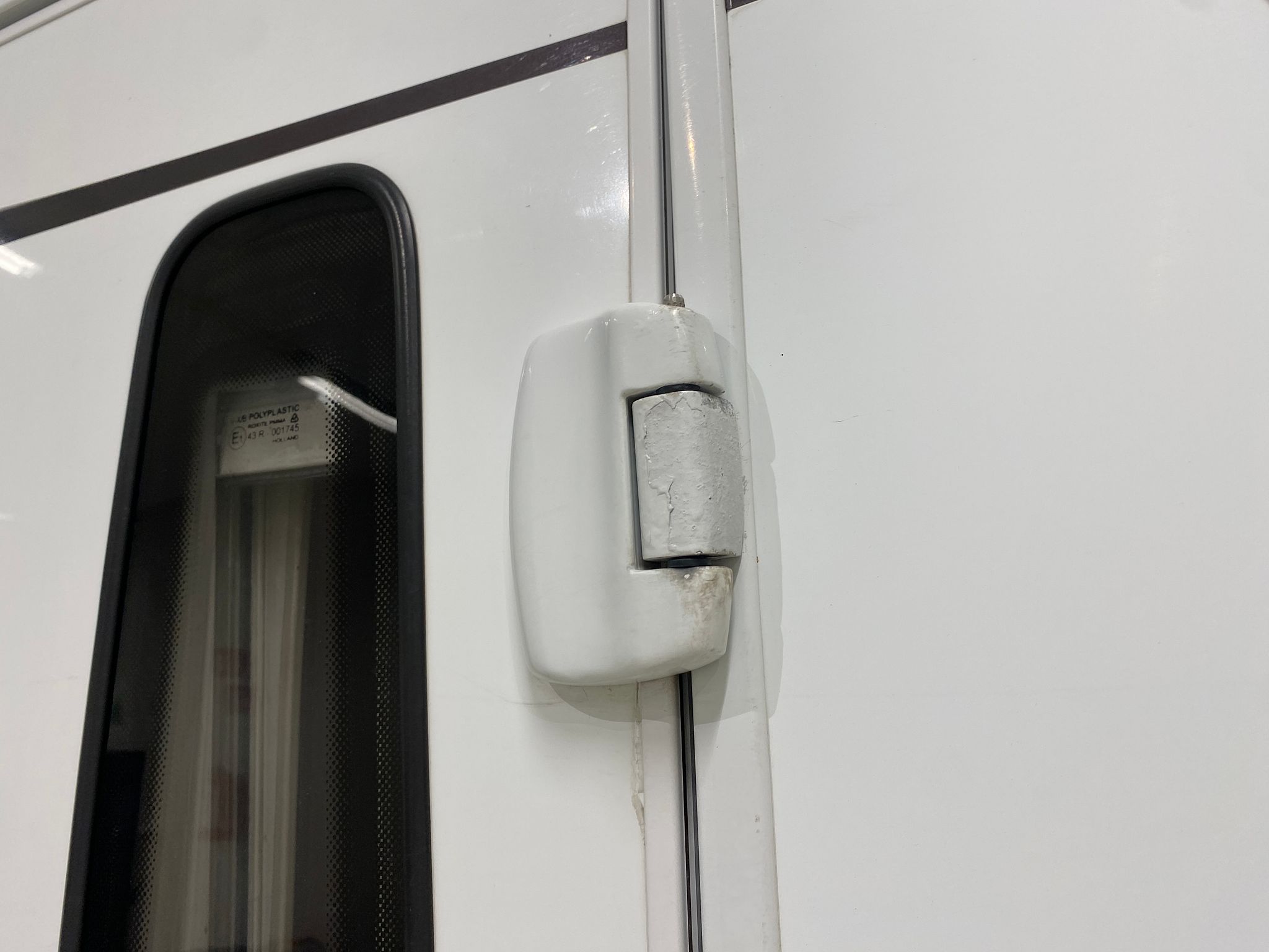 Image 34/79