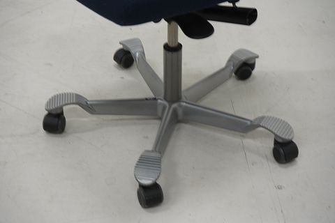 Image 7/7