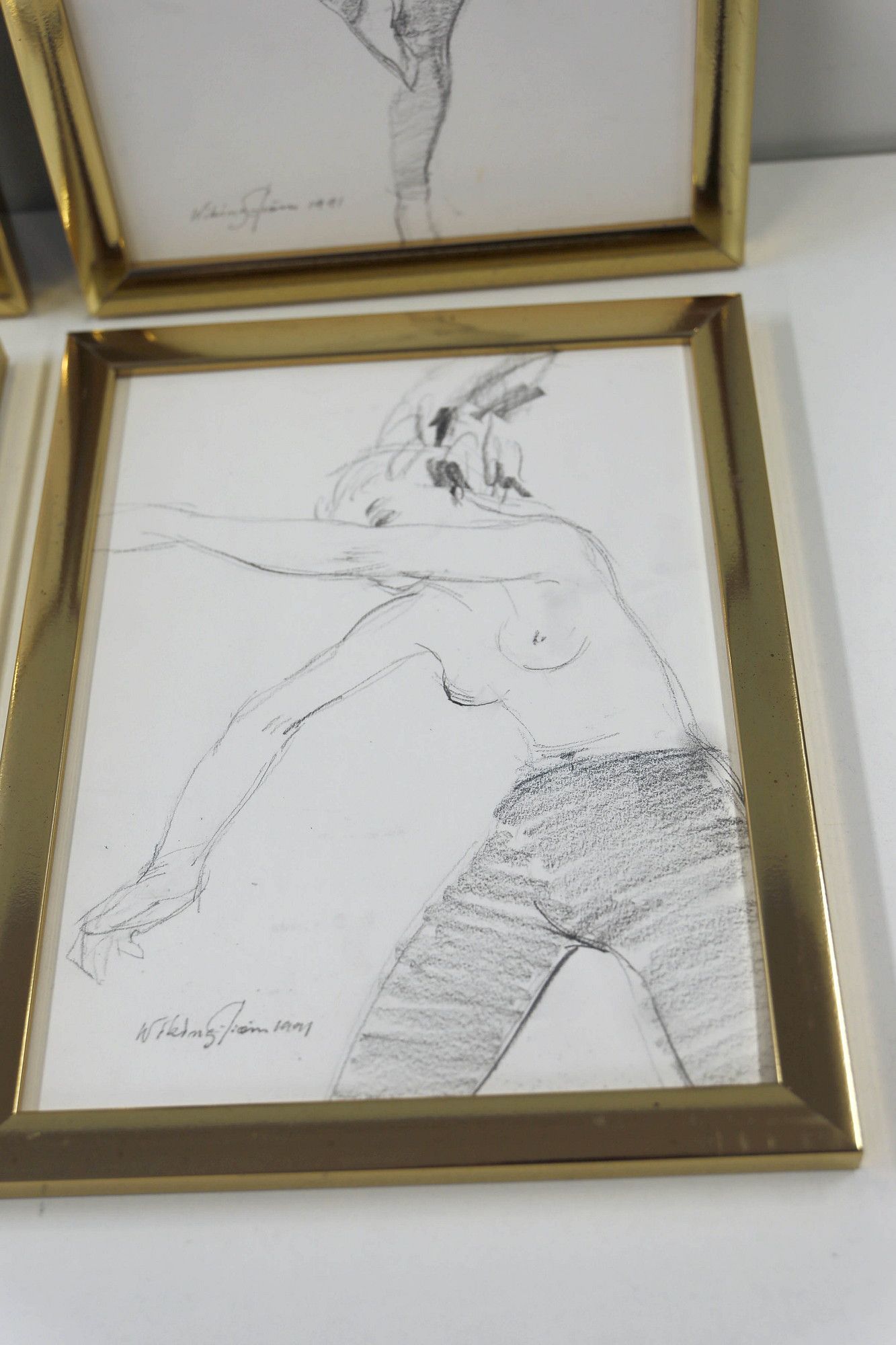 Image 8/10