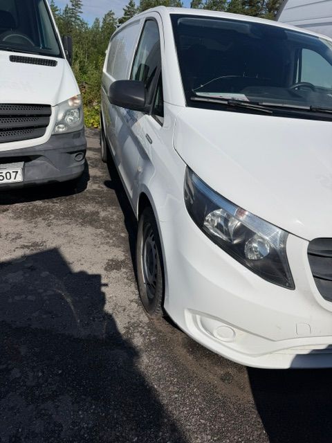 Image 2/11