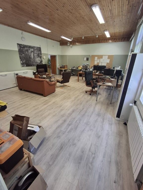 Image 21/85