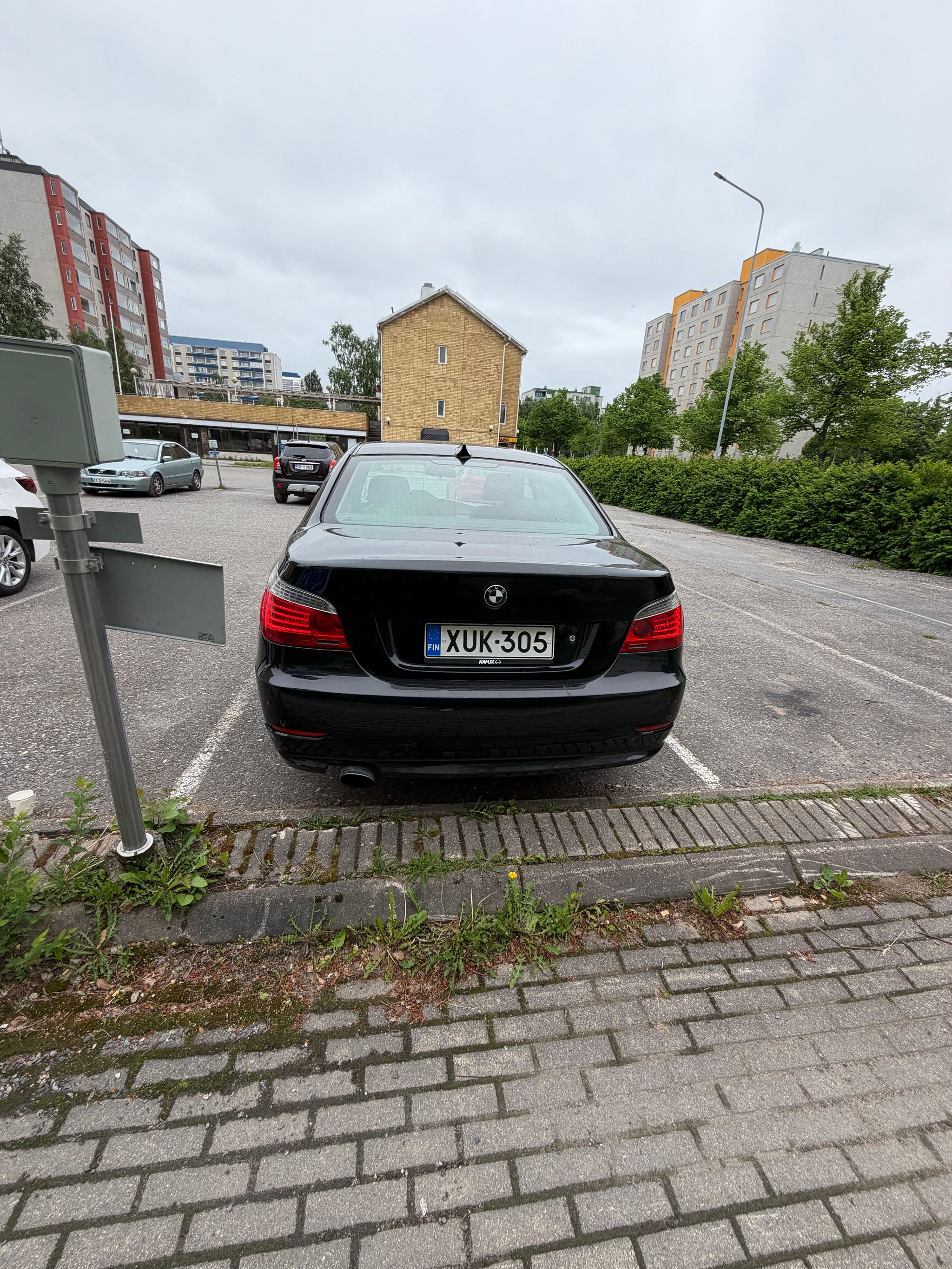 Image 2/11
