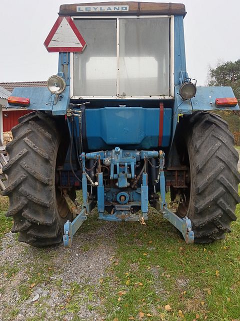Image 3/19