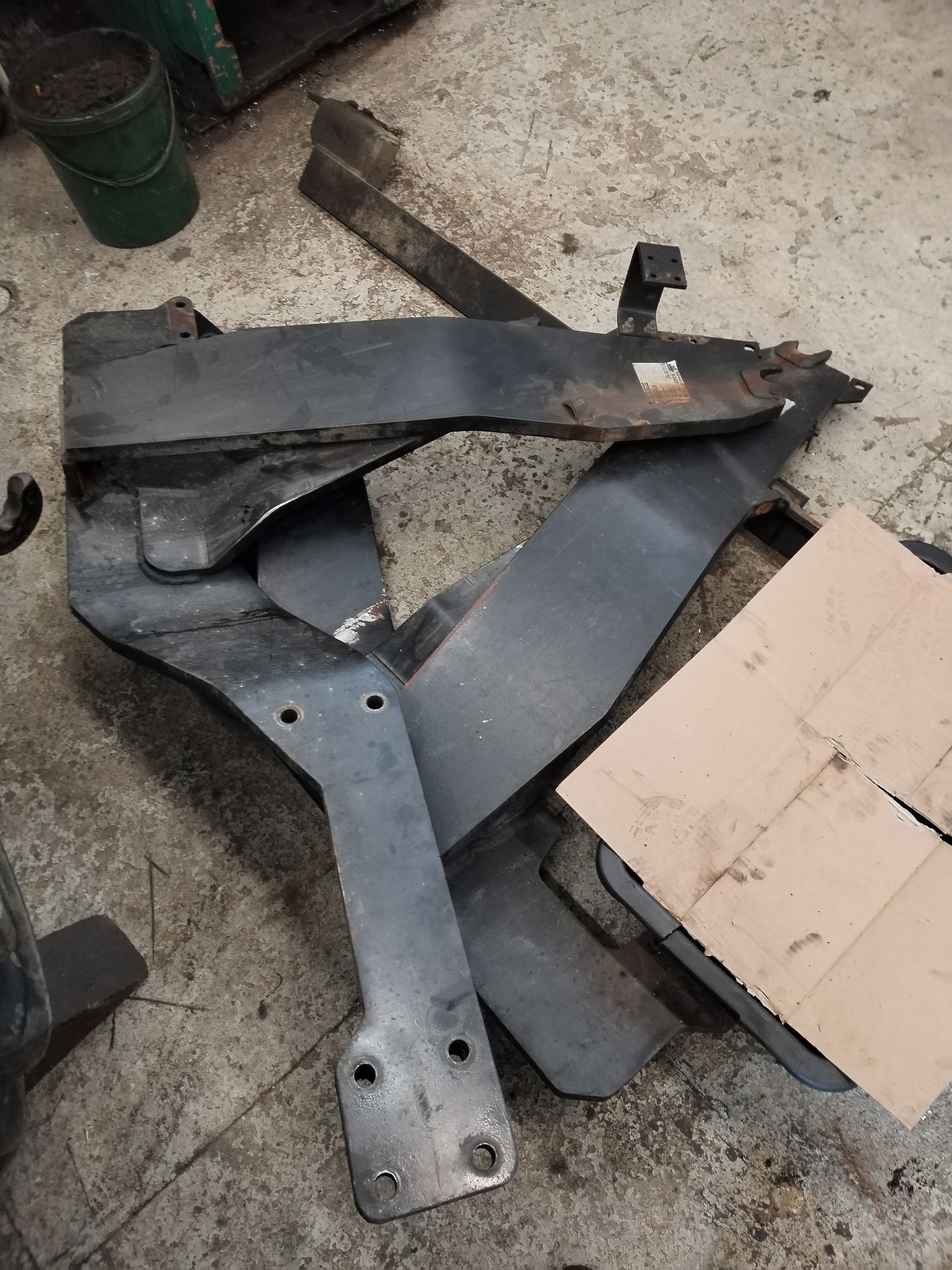 Image 4/9