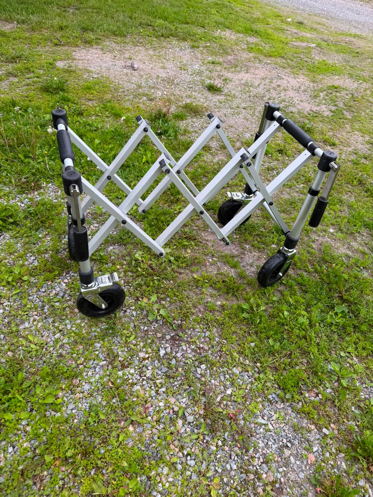 Image 3/4
