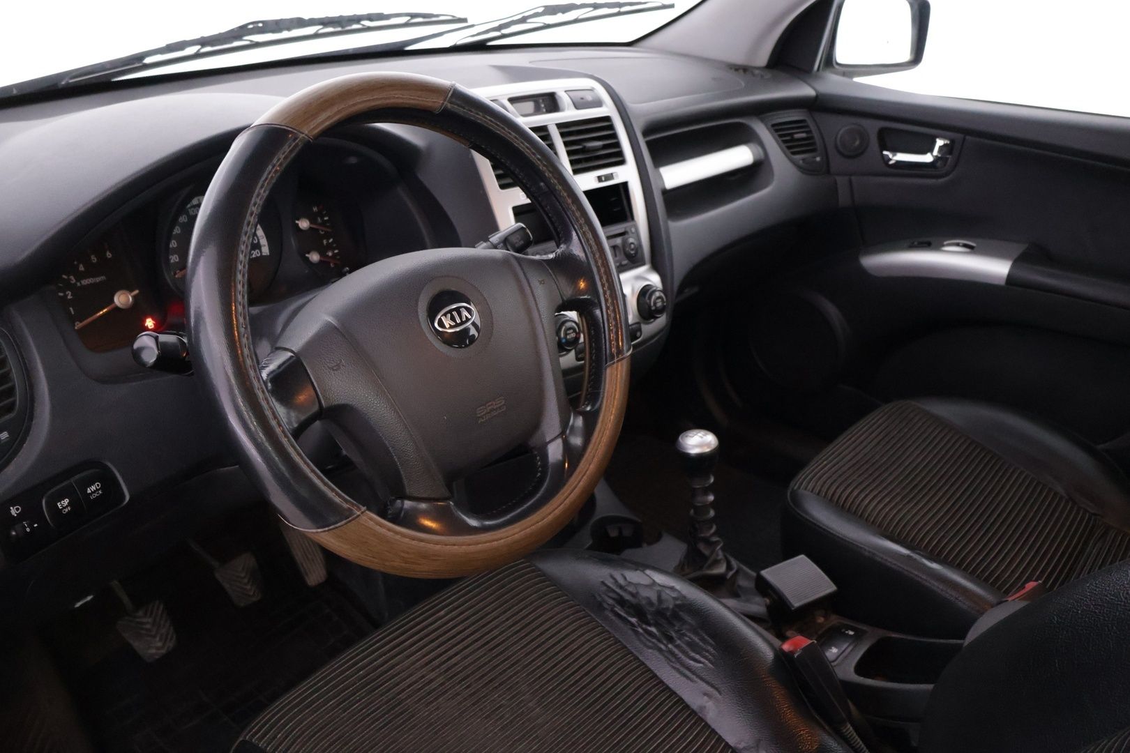 Image 11/29