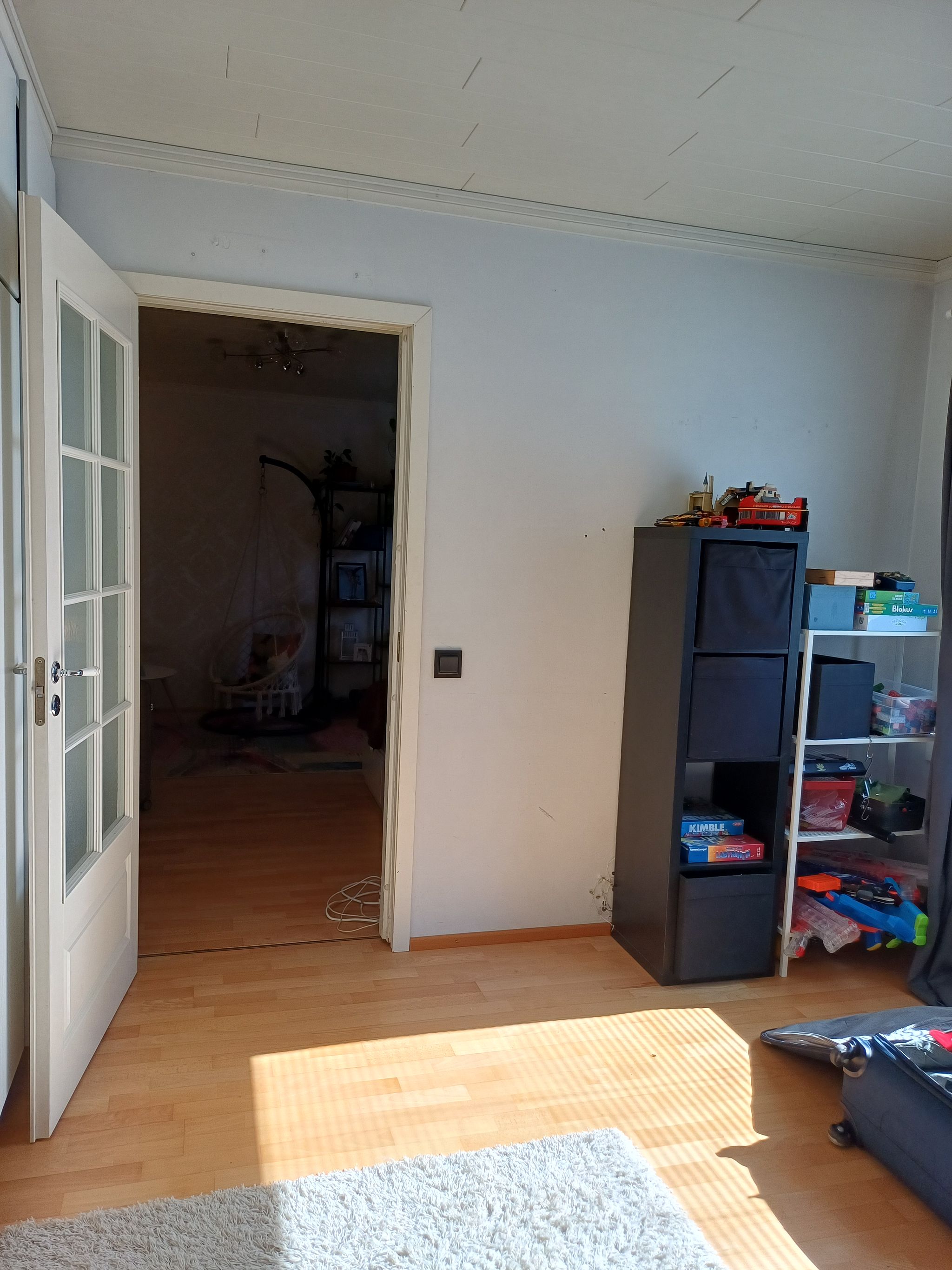 Image 11/18