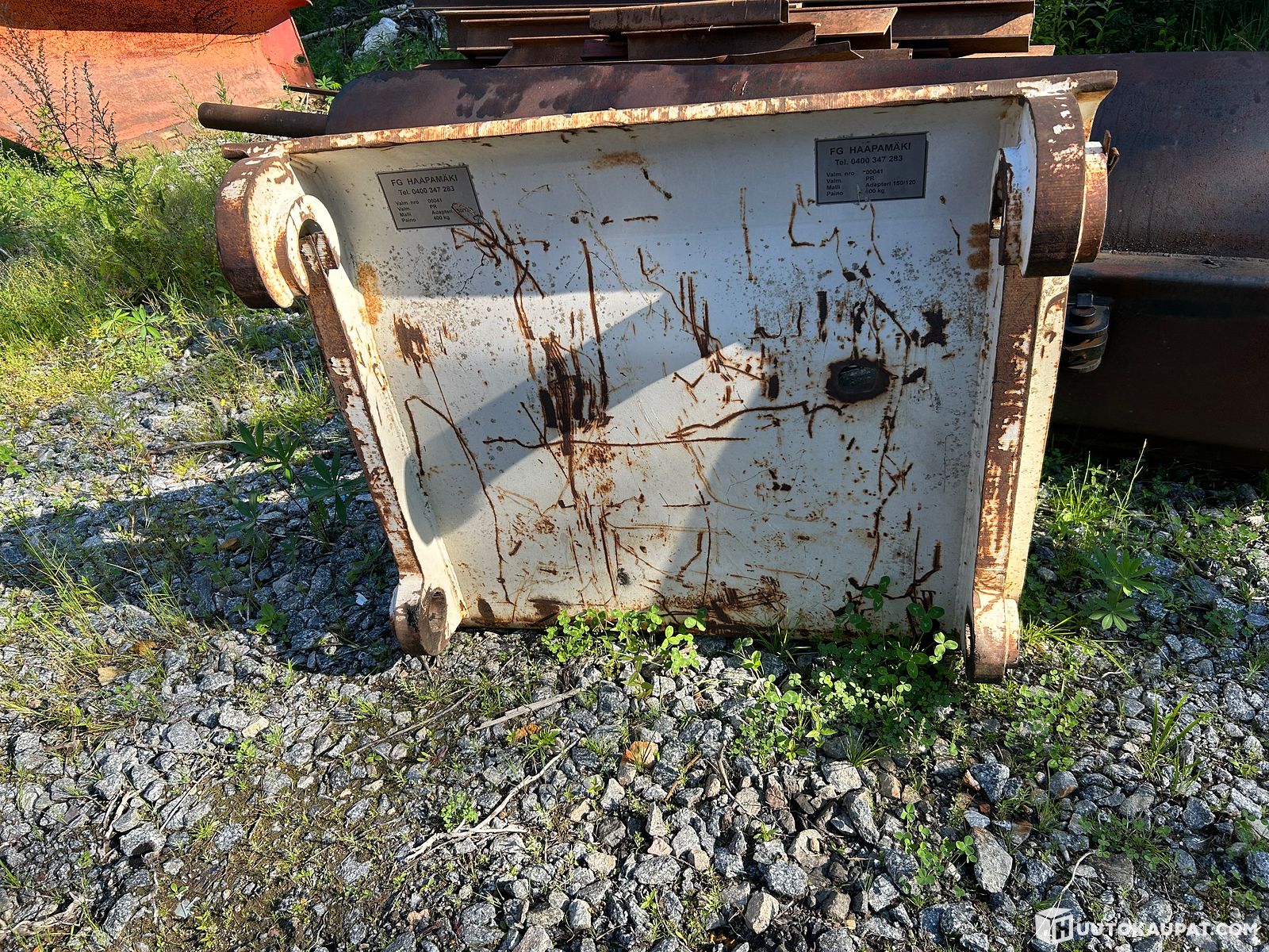 Kiinnike Adapteri Volvo Kauhakuormaajaan Hydraulisilla Lukoilla Alavus kiinnike-adapteri-volvo-kauhakuormaajaan-hydraulisilla-lukoilla-alavus