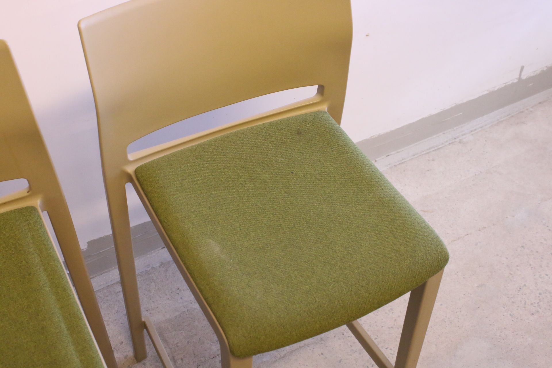 Image 6/8